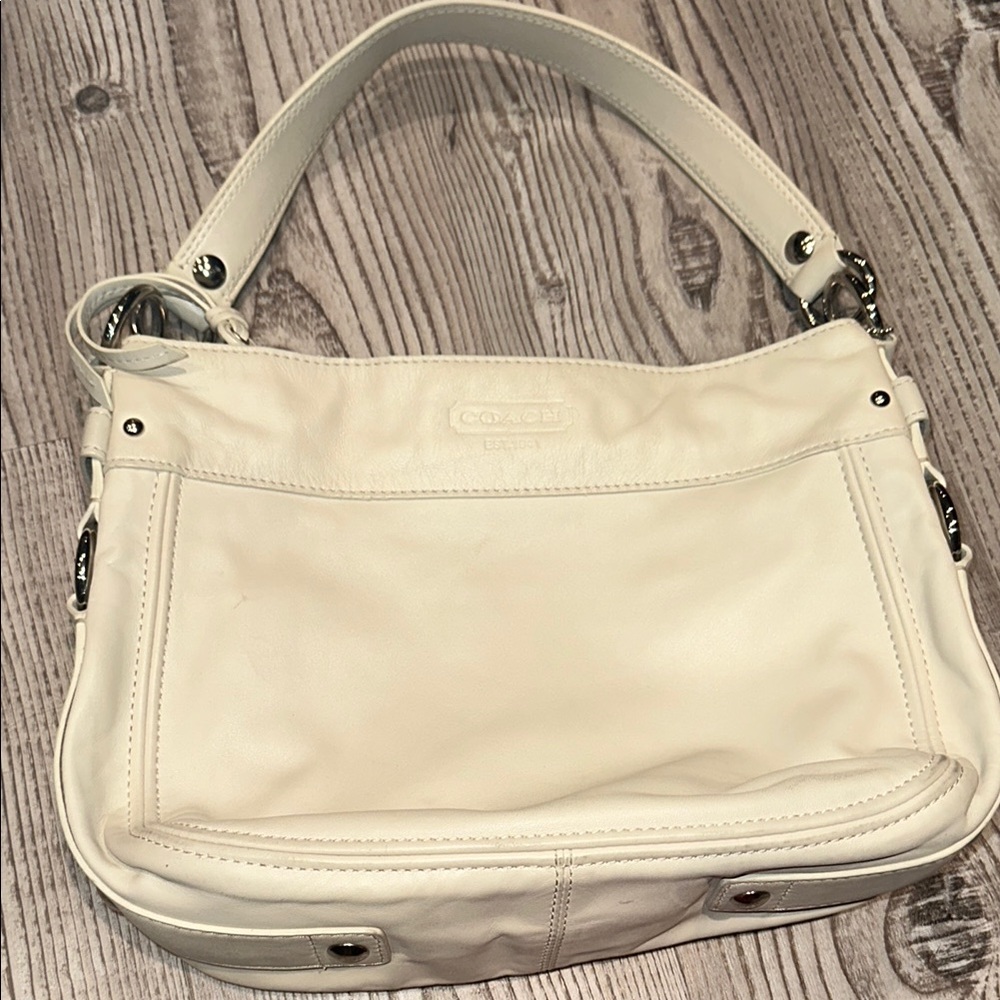 Coach Cream Leather Shoulder Bag